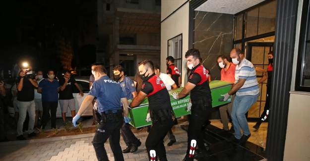 Hatay Vali Yardımcısı Annesini ve Kardeşini Katletti