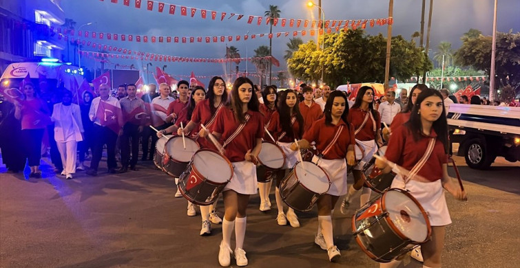 Hatay'da 30 Ağustos Zafer Bayramı Fener Alayı