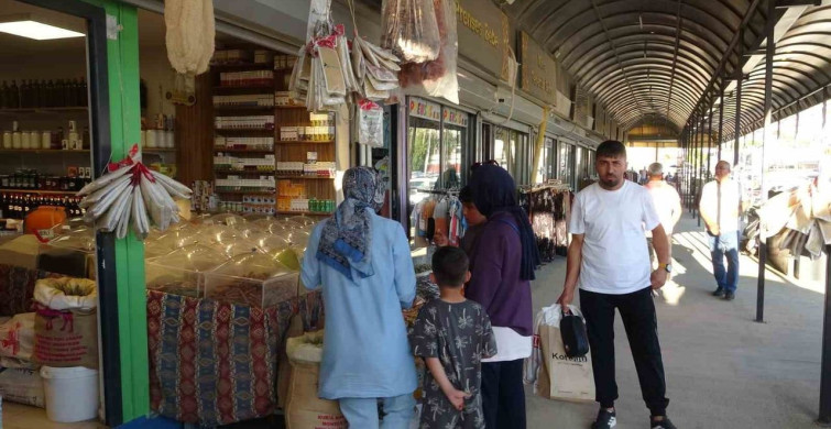 Hatay'da Bayram Alışverişi Yoğunluğu