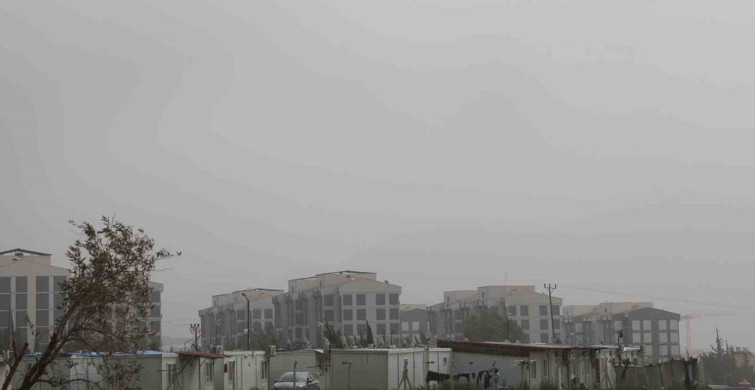 Hatay’da Çöl Tozu Etkisi Devam Ediyor