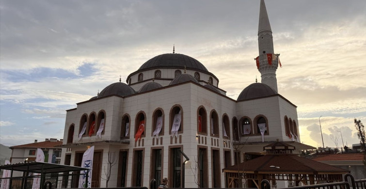 Hatay'da Deprem Sonrası Yeni Camiler İnşa Ediliyor