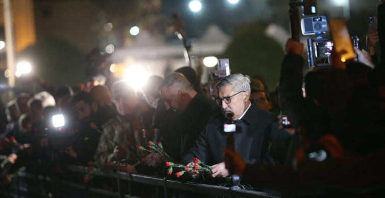 Hatay'da Depremde Hayatını Kaybedenler İçin Sessiz Yürüyüş