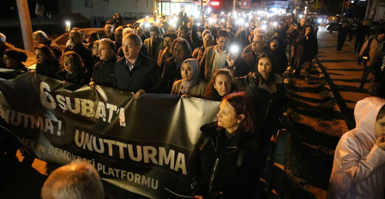 Hatay'da Depremlerde Yaşamını Yitirenleri Anma Yürüyüşü Düzenlendi
