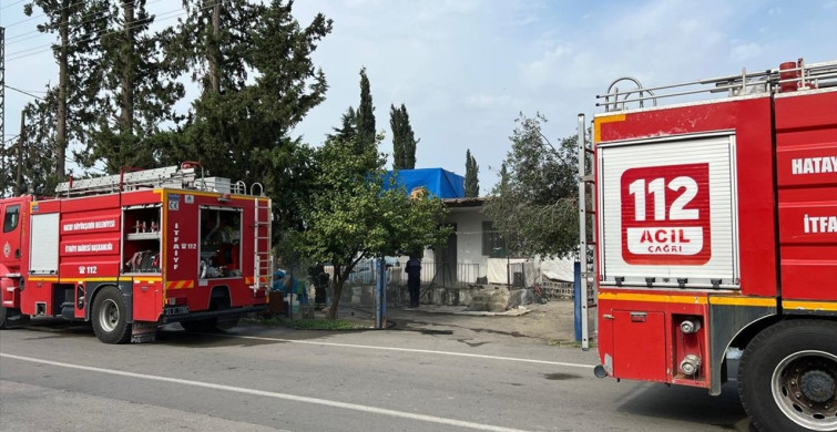Hatay'da Ev Yangını: Anne ve Oğlu Hastaneye Kaldırıldı