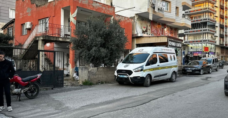 Hatay'da Kadın Gaspa Uğradı, Ağır Yaralandı
