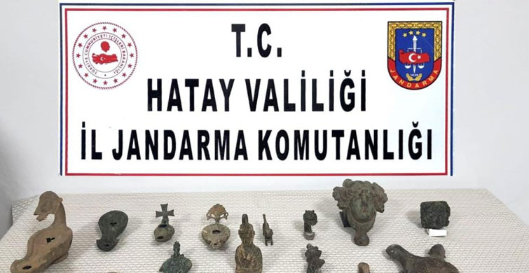 Hatay’da Uyuşturucu Ararken Tarihi Eser Yakaladılar