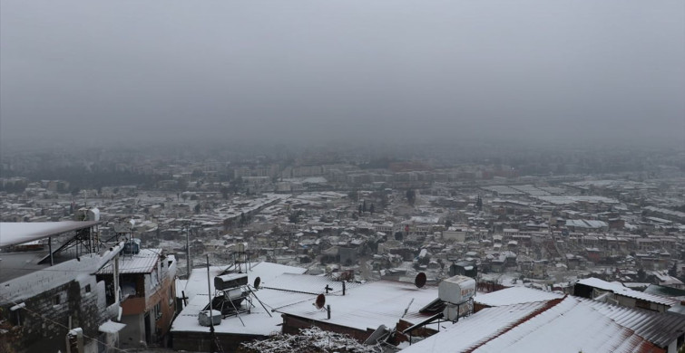 Hatay'da Yoğun Kar Yağışı Sevinci