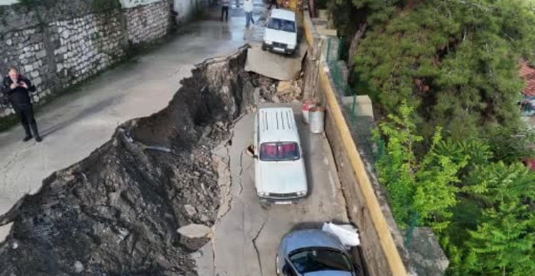Hatay'daki Aşırı Yağış Yol Çökmesine Neden Oldu