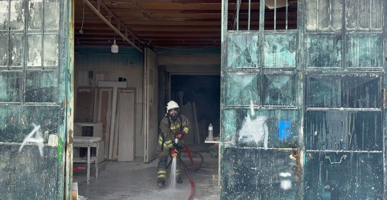 Hatay'daki Sanayi Sitesindeki Yangın Kontrol Altına Alındı