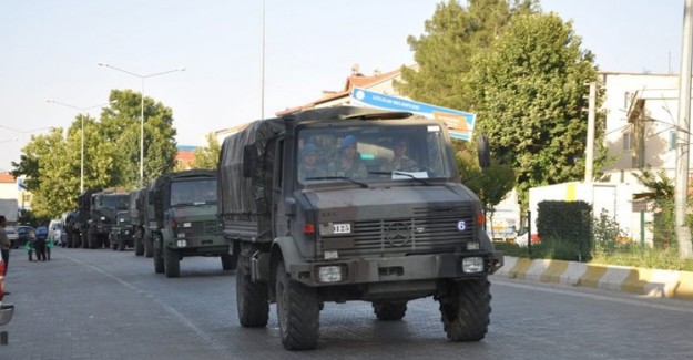 Hatay’ın Suriye Sınırına Askeri Sevkiyat