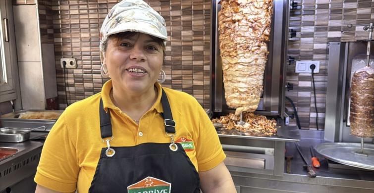 Hataylı Kadın Deprem Sonrası Aydın'da Döner Ustası Oluyor