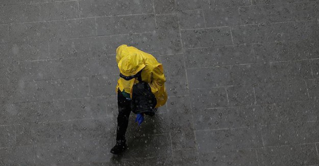 Hava Kirliliğine Karşı Yapay Yağmur Teknolojisi Kullanılıyor