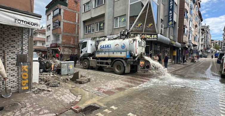 Havza'daki Sel Felaketi: 1063 Ekip Sahada