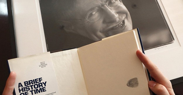 Hawking'in Eşyaları Açık Arttırmaya Çıkıyor