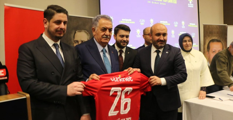 Hayati Yazıcı: 'Demokrasiyle Devrim Gerçekleştirdik'