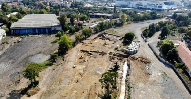 Haydarpaşa'daki Marmaray Kazısında Tarihi Kilisenin Kalıntıları Ortaya Çıktı