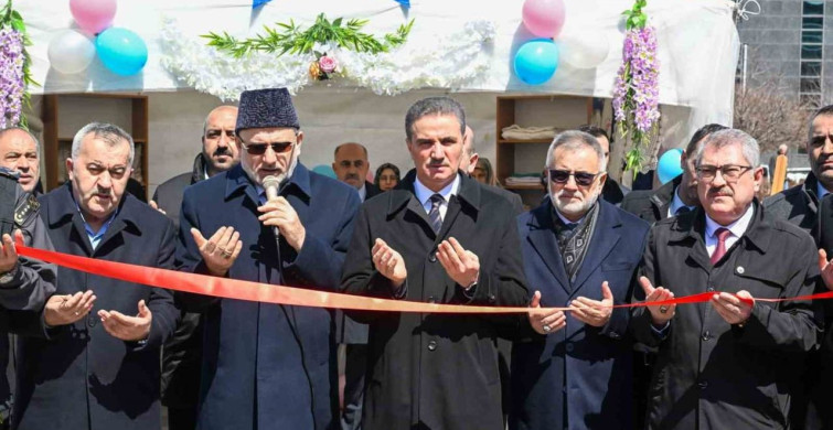 Hayır Çarşısı 'İki İnsan Bir Hayat' Projesi İçin Açıldı