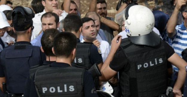 HDP'liler Bu Kelimeyi Ağızlarından Düşürmüyor: İç Savaş