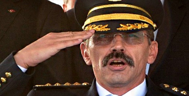 Helal Olsun Senin Gibi Emniyet Müdürüne