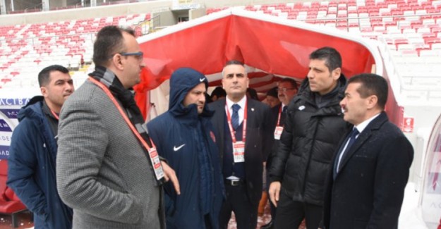 'Hem Rakibimiz, Hem Biz, Hem De Federasyon Maçın Yapılmasından Yana'