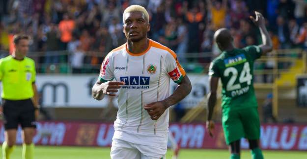 Herkes Peşindeydi Başakşehir Transfer Etti