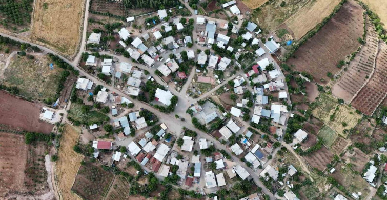 Heyelan sonrası taşınan kuşakkaya köyü dairesel mimarisiyle dikkat çekiyor