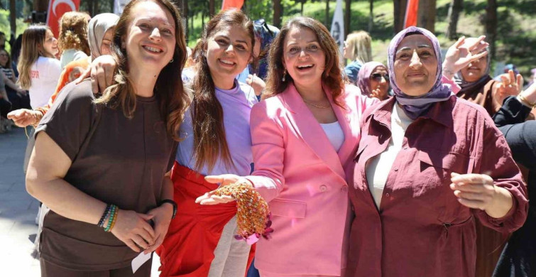 Hıdırellez ve Anneler Günü Süreyya Tabiat Parkı'nda Kutlandı