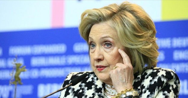Hillary Clinton 'Trump'ı Emekliye Sevk Etmeliyiz' Dedi