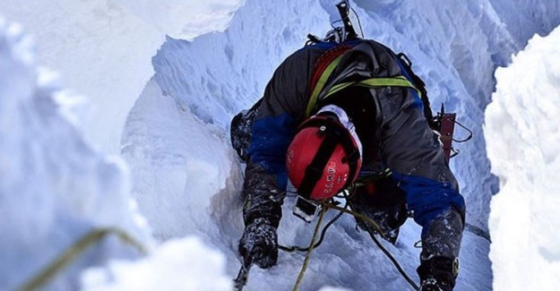 Himalaya Dağları'nda Toprak Kayması! 9 Kişi Hayatını Kaybetti