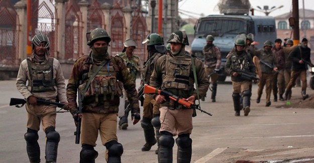 Hindistan Savaş Uçakları, Pakistan Sınırını Geçerek Bomba Bıraktı