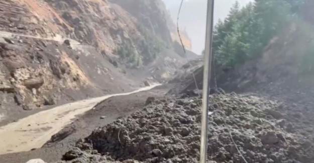 Hindistan'da Felaket! 200 Kişi Kayboldu