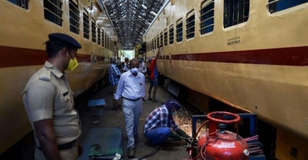 Hindistan'da Tren Vagonları Karantina Merkezine Çevriliyor