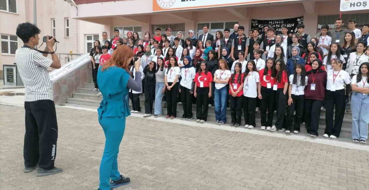Hınıs Erdoğan Eren Fen Lisesi'nde Bilim Fuarı Heyecanı