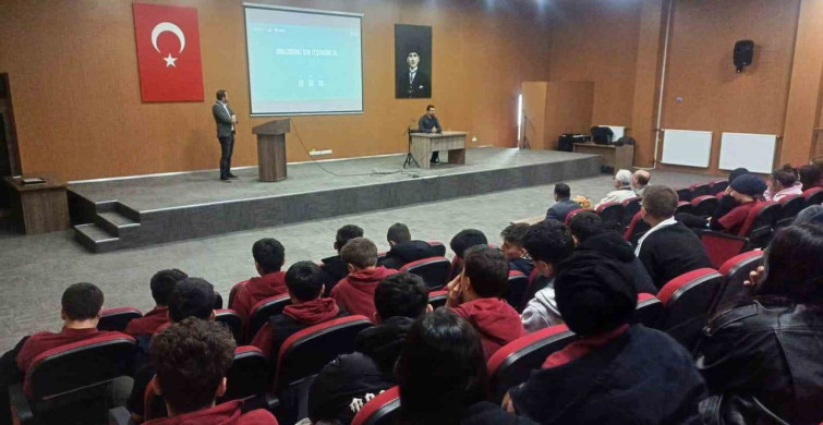 Hisarcık'ta İklim Değişikliği Konferansı Düzenlendi