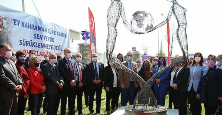 Hizmet Yok! Heykele Para Çok! Bi Heykel 110 Bin Lira Eder Mi?