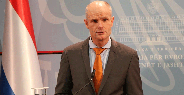 Hollanda Rusya'yı Casusluk Yapmakla Suçladı