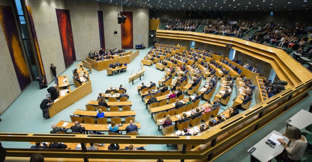 Hollanda Skandal Tasarıyı Onayladı!