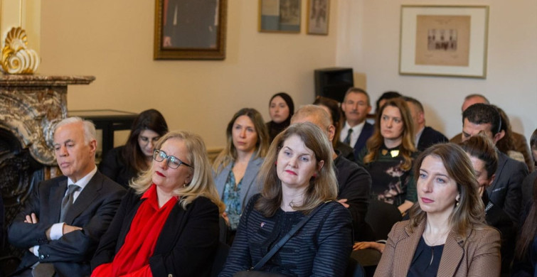 Hollanda'da 18 Mart Şehitleri Anma Günü Töreni