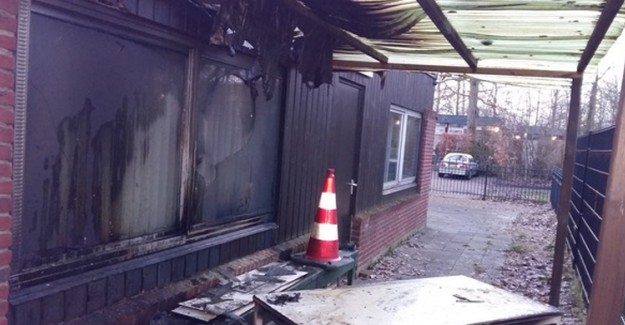 Hollanda'da Çirkin Saldırı! Bir Cami Daha Kundaklandı