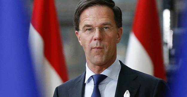 Hollanda'da Hükümet İstifa Etti!