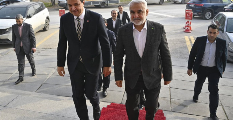 HÜDA PAR ve Saadet Partisi Liderleri Göz Teması Kurdu