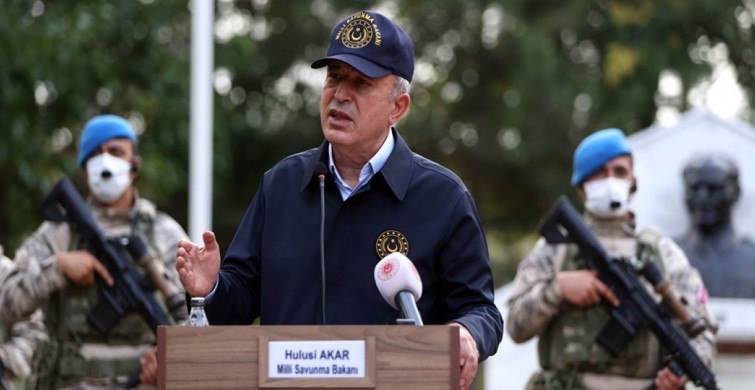 Hulusi Akar, TSK Komuta Kademesi İle Yunanistan Sınırında Bir Araya Geldi