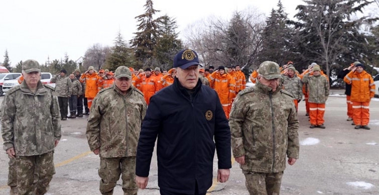Hulusi Akar’dan acı haber: 100 silah arkadaşımızı kaybettik
