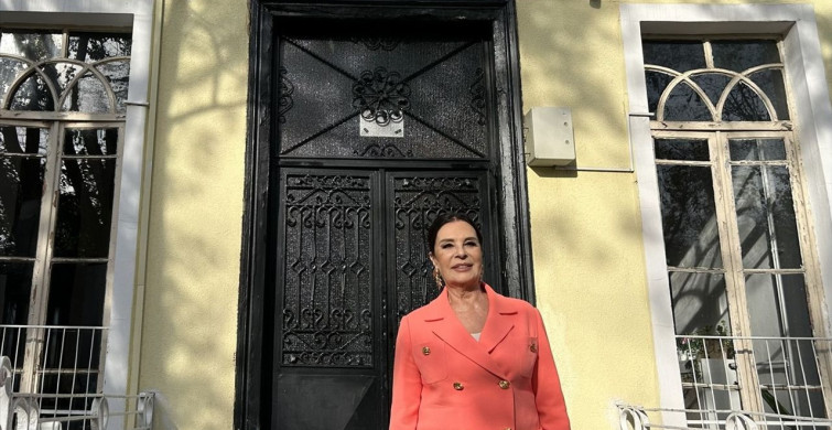 Hülya Koçyiğit, Mezun Olduğu Okulda Öğretmenlerle Buluştu