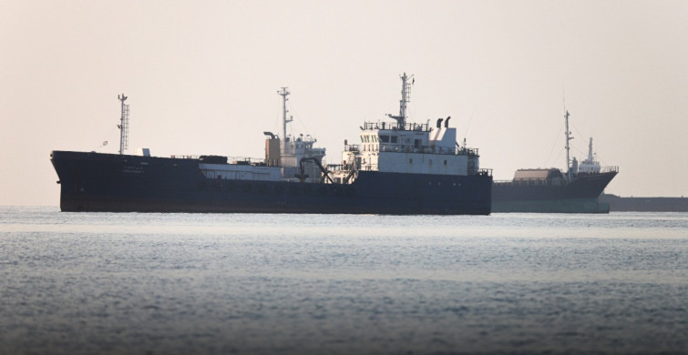 Hürmüz Boğazı'nda tanker krizi: İran izinsiz geçiş yapan gemileri geri çevirdi