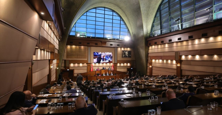 İBB Meclisinde Sosyal Yardım Kartlarına İlişkin Tartışmalar