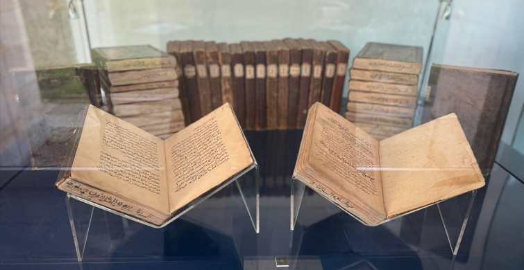 İbnü'l-Arabi ve Eserleri Sergisi Açıldı