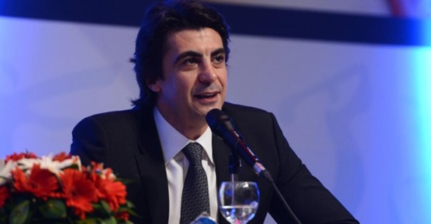 İbrahim Kutluay Ve Edvina Sponza Teknede Aşk Yaşıyor