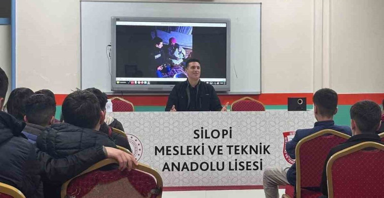 İbrahimoğlu'ndan Öğrencilere Gazetecilik Dersleri