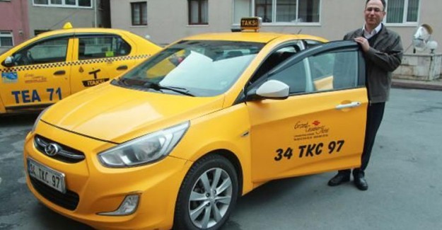 İçerisinde 30 Bin Euro Olan Çantayı Sahiplerine Ulaştırdı